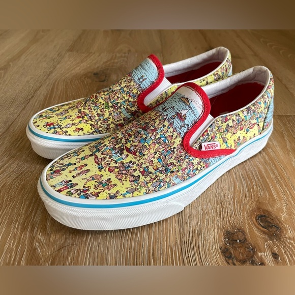 Vans X Wheres Waldo Classic Slip On Sneakers Shoes Womens Size 7.5 - Picture 2 of 9
